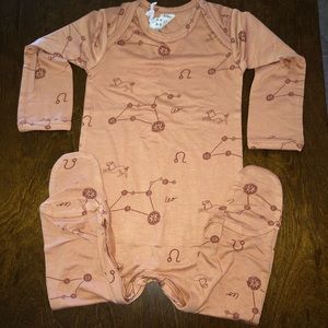 KATE QUINN LEO FOOTIE